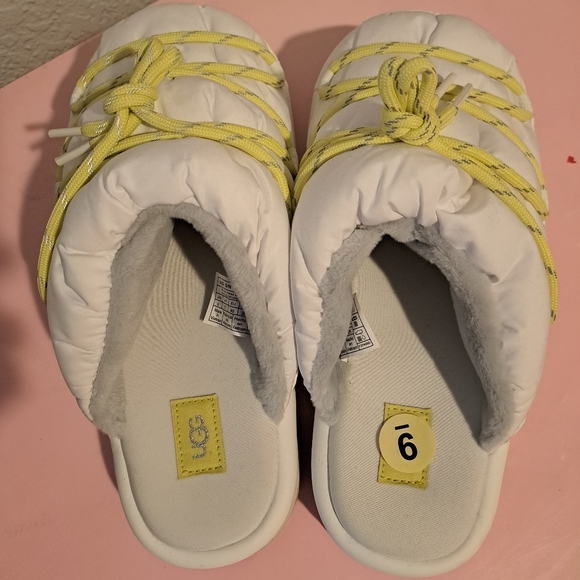 UGG Spaceslider Tech Slide - Picture 9 of 12